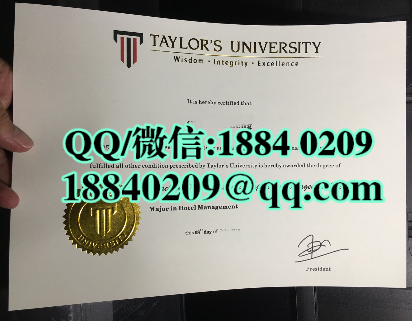 马来西亚泰莱大学毕业证实拍，Taylor's University diploma degree